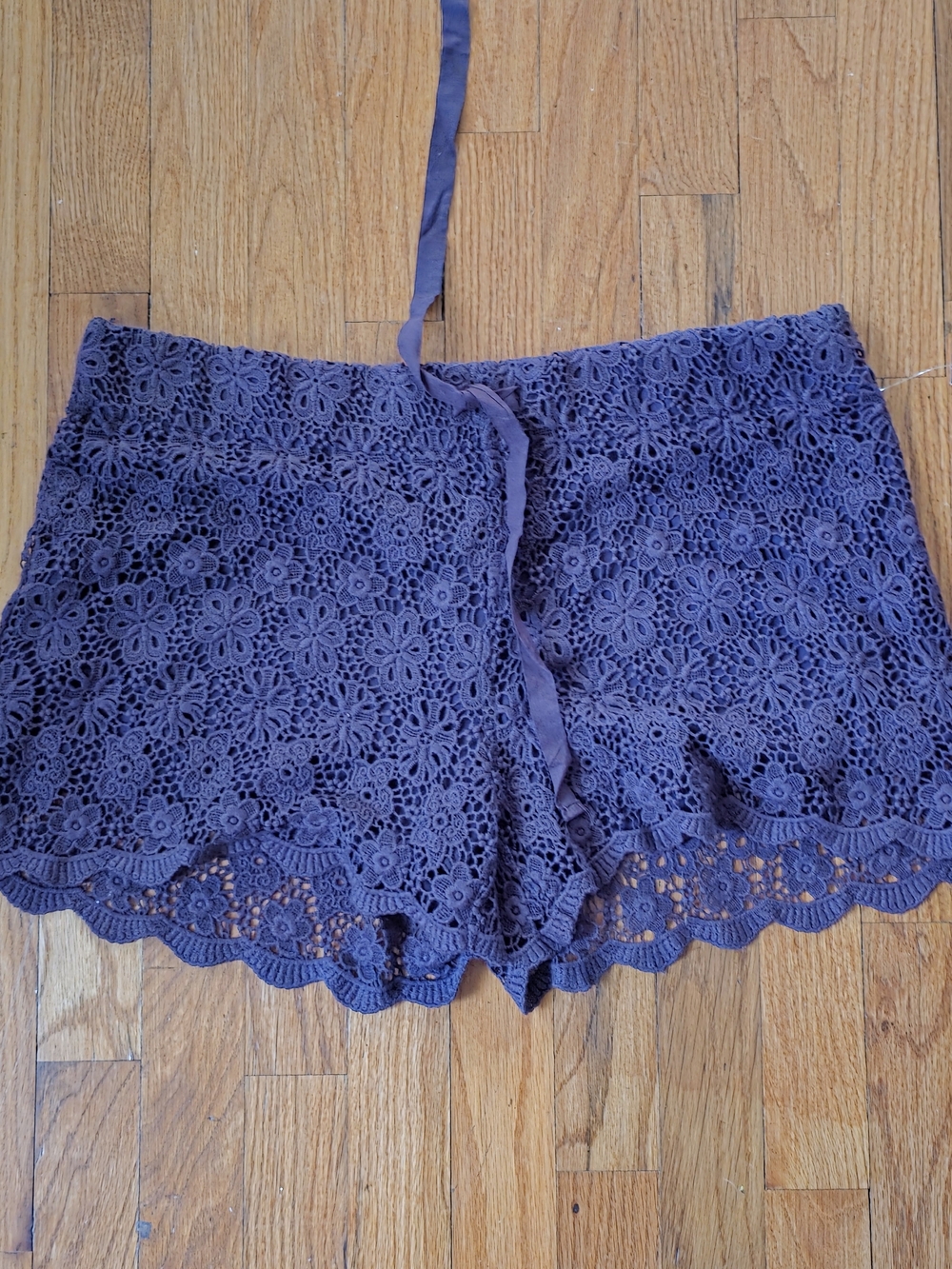 No Boundaries PURPLE Crochet Lace Shorts with Scalloped Hem NEW WITH TAGS